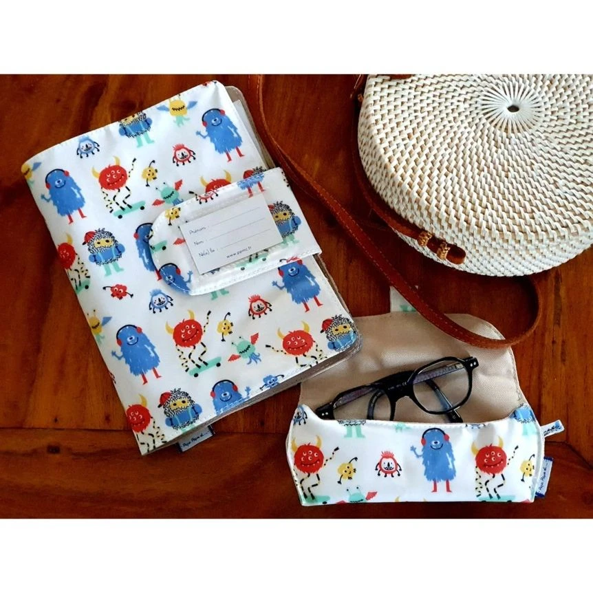 Health Book Cover Petits Monstres 2 Health Book Cover Petits Monstres – Image 2