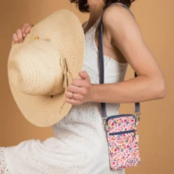 Quilted Phone Pocket Lianes Printanieres -Chic Bags Soldes 48991a76d752053947af0460e64e