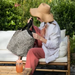 Tote Bag With A Zip Leopard -Chic Bags Soldes 4ae632ac215ab59bd00ae4bf4f20