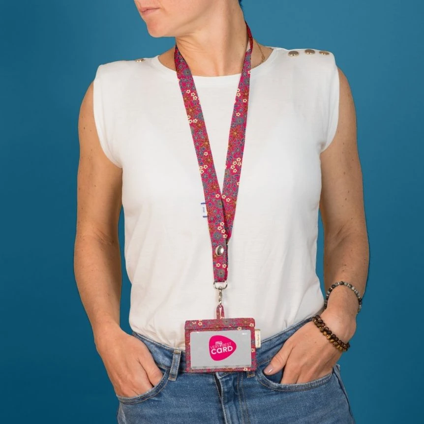 Badge Holder Badiane Framboise 2 Badge Holder Badiane Framboise – Image 2