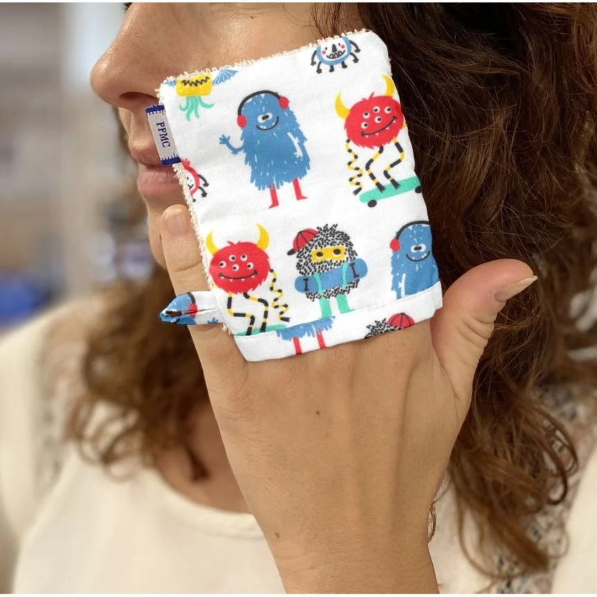 Make-Up Remover Glove Petits Monstres 3 Make-Up Remover Glove Petits Monstres – Image 3