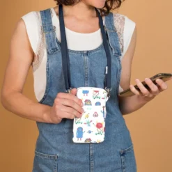 Quilted Phone Pocket Petits Monstres -Chic Bags Soldes dd674a93820c37943d74e483d7b2